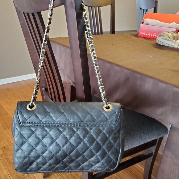 NWOT DKNY quilted shoulder bag - Picture 3 of 3
